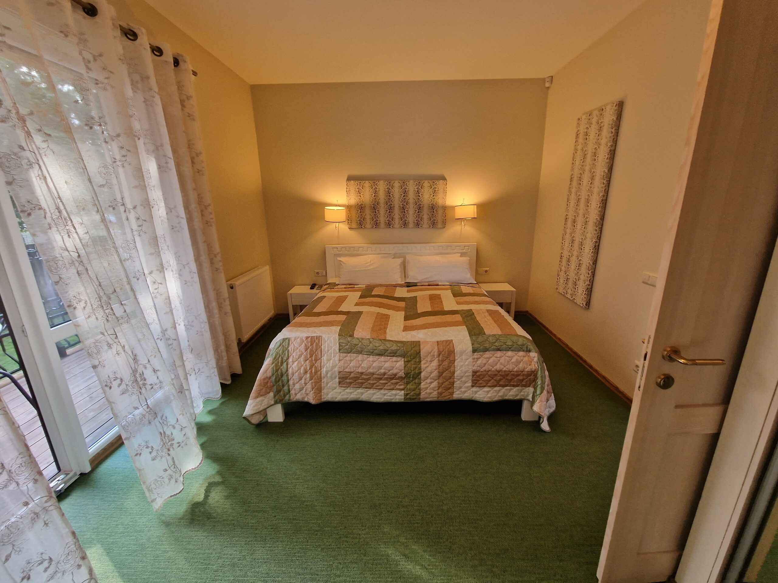 2 kambarių apartamentai su balkonu